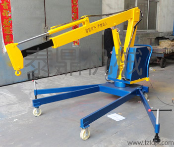 手動(dòng)旋轉電動(dòng)升降吊車(chē)